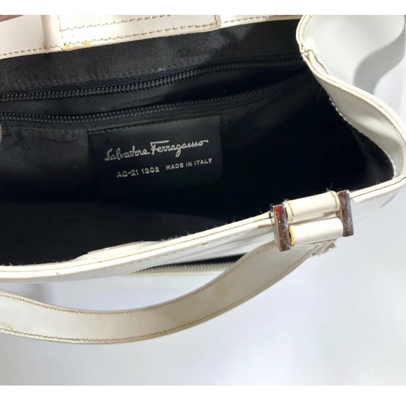 Authentic limited edition Rare Salvatore Ferragamo white leathr satchel - Picture 3 of 8